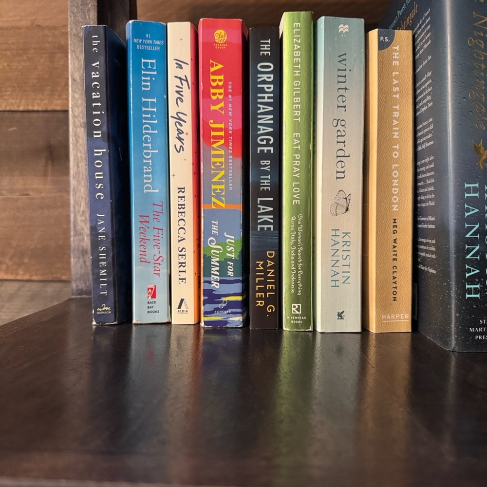 Books - Picture 4 of 4